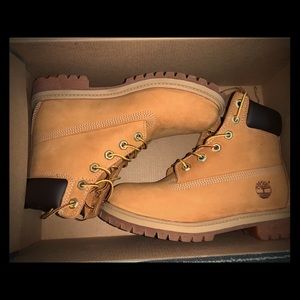 Grade School Timberland Boots